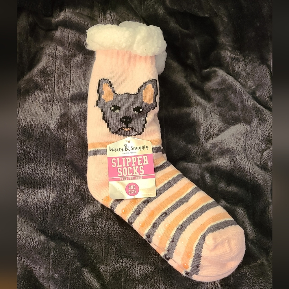 New with tag women's fuzzy socks
